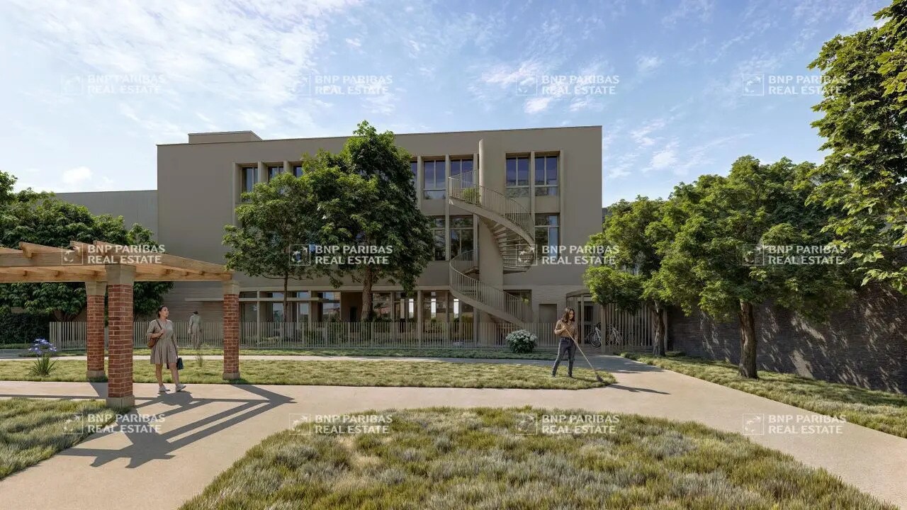  dans Tours à vendre Photo principale– Image 1 sur 1