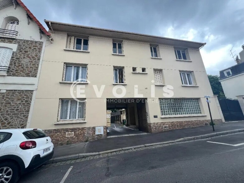 Bureau dans Le Raincy à louer - Photo de l’immeuble – Image 1 sur 18