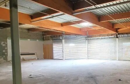 Local commercial dans Saint-Brice-sous-Forêt à louer - Photo de l’immeuble – Image 1 sur 3