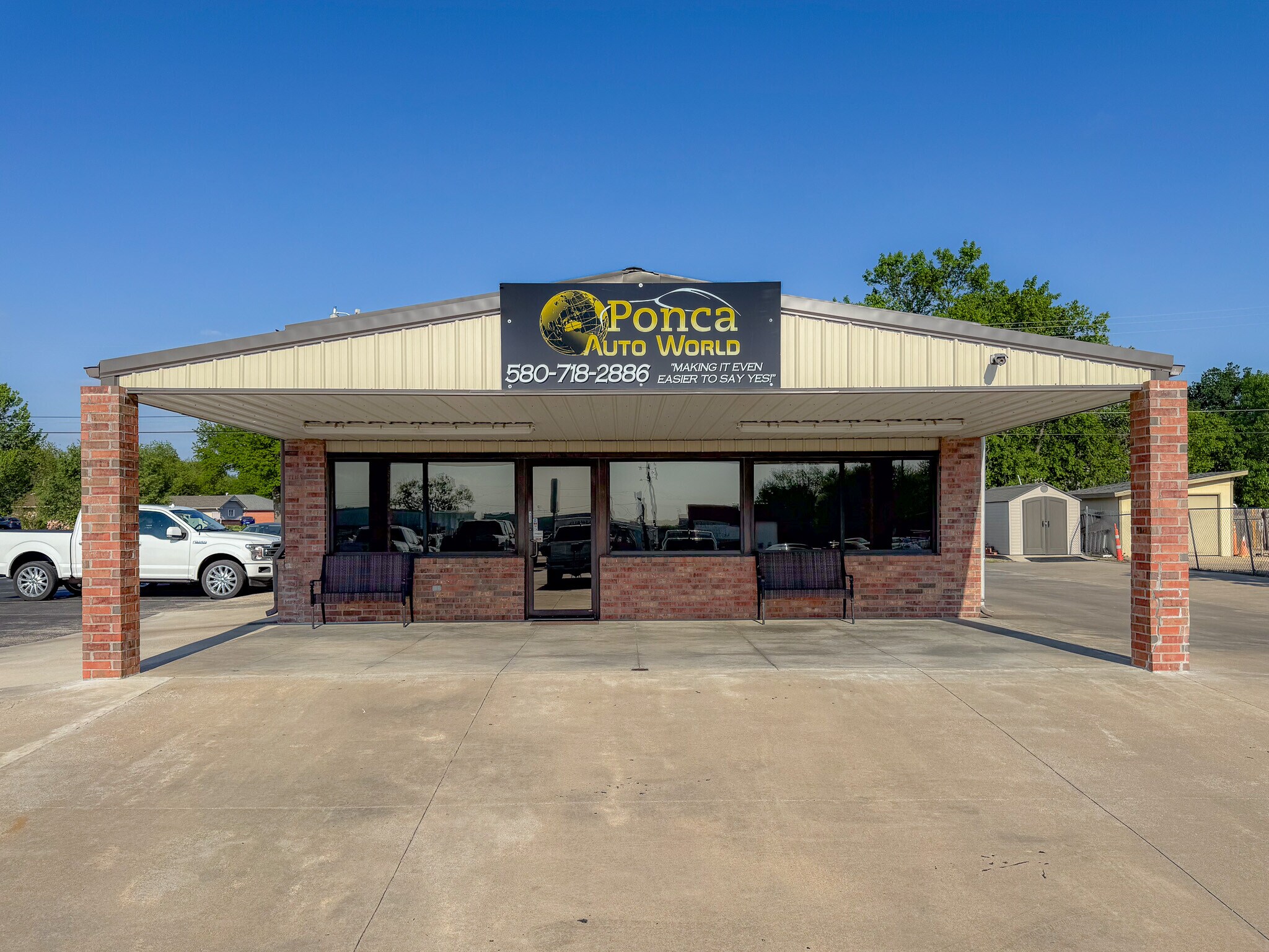 3115 N 14th St, Ponca City, OK à louer Photo de l’immeuble– Image 1 sur 18
