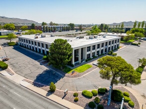 444 Executive Center Blvd, El Paso, TX à louer Photo de l’immeuble– Image 1 sur 3