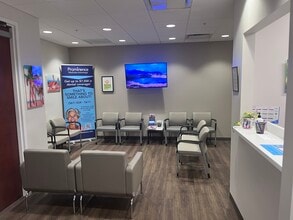 6056 Boynton Beach Blvd, Boynton Beach, FL à louer Photo intérieure– Image 2 sur 5