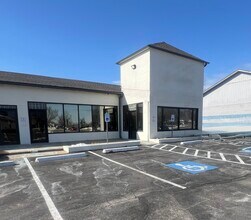 1911 S Sunnylane Rd, Del City, OK à louer Photo de l’immeuble– Image 2 sur 3