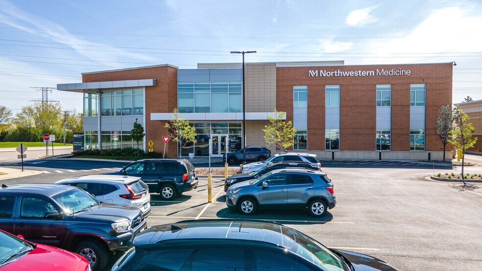 6155 Grand Ave, Gurnee, IL à vendre - Photo principale – Image 1 sur 2
