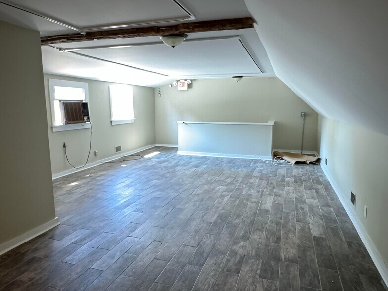 6 Hilltop Rd, Mendham, NJ à louer - Photo de l’immeuble – Image 3 sur 9