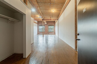 4035 Rue Saint-Ambroise, Montréal, QC à louer Photo de l’immeuble– Image 2 sur 10