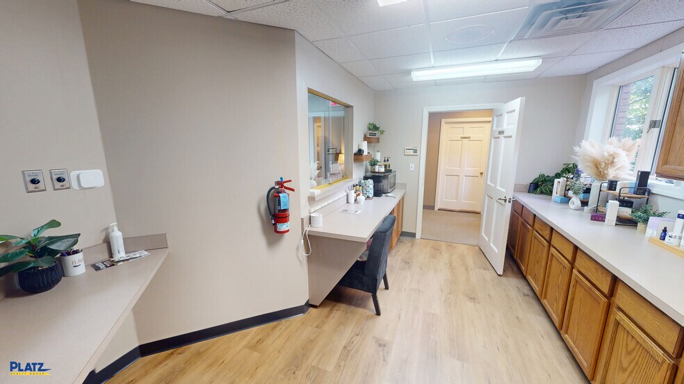 8501 E Market St, Warren, OH à vendre - Photo de l’immeuble – Image 3 sur 13