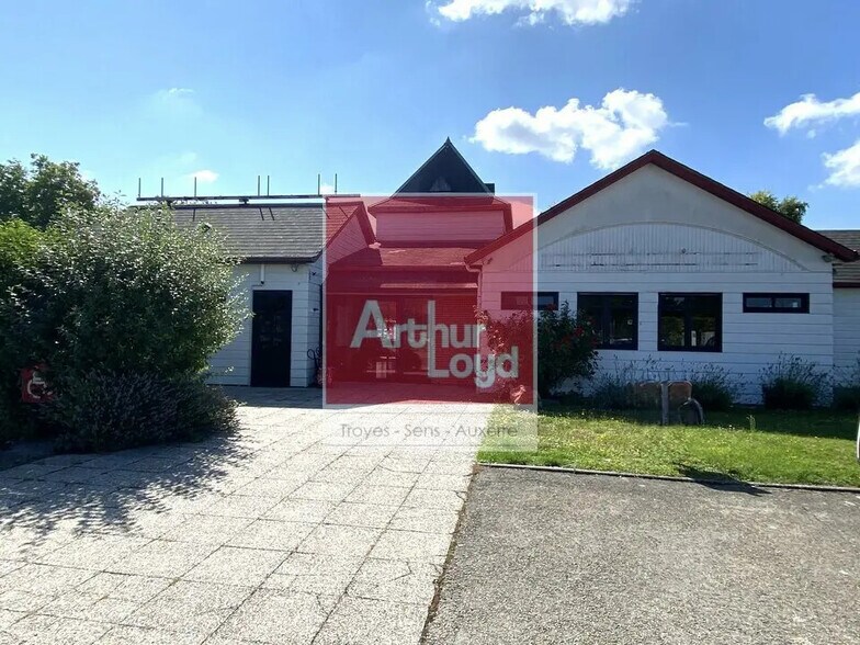 1 Rue René Descartes, Troyes à louer - Photo de l’immeuble – Image 2 sur 6