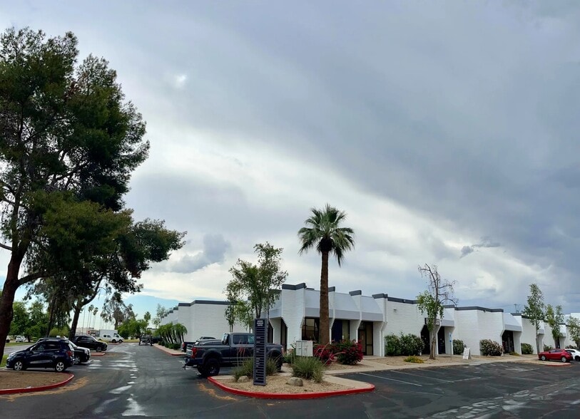 2202-2218 E Magnolia St, Phoenix, AZ à louer - Photo de l’immeuble – Image 2 sur 5