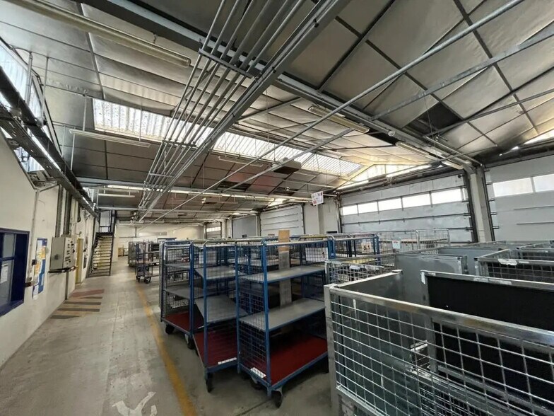 Local d’activités dans Rennes à louer - Photo intérieure – Image 2 sur 3