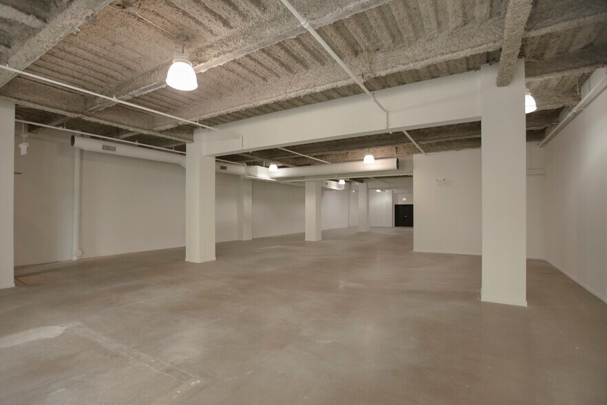 855 W Belmont Ave, Chicago, IL à louer - Photo intérieure – Image 3 sur 14