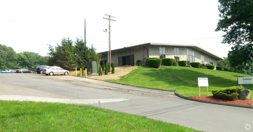 193 Marsh Hill Rd, Orange, CT à louer - Photo de l’immeuble – Image 2 sur 9
