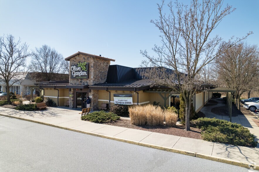 910 Plaza Blvd, Lancaster, PA à vendre - Photo de l’immeuble – Image 2 sur 5