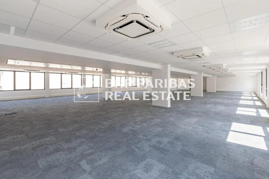 8 Rue Bellini, Paris à louer - Photo de l’immeuble – Image 3 sur 19