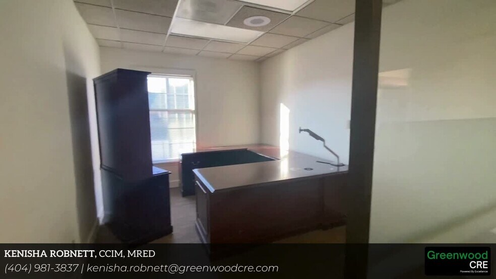 4265 Lawrenceville Hwy NW, Lilburn, GA à vendre - Vidéo sur l’annonce professionnelle – Image 2 sur 3