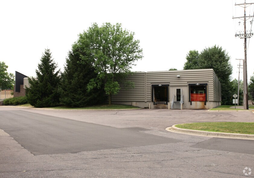 7500 W 27th St, Saint Louis Park, MN à vendre - Photo de l’immeuble – Image 2 sur 4