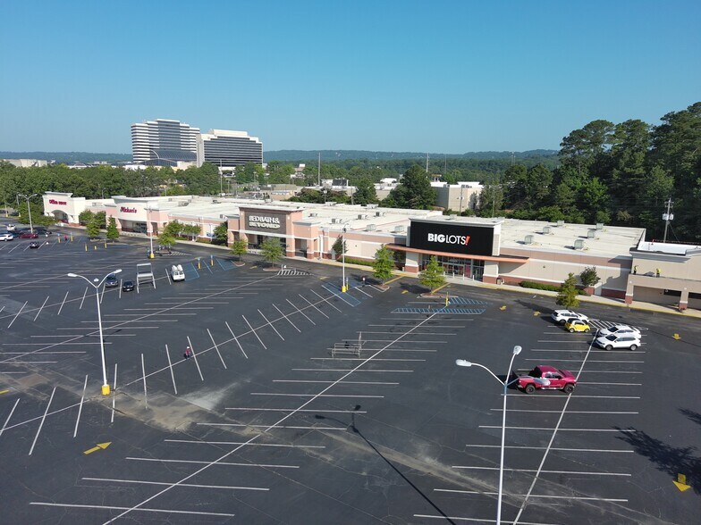 1759-1771 Montgomery Hwy, Hoover, AL à louer - Photo de l’immeuble – Image 2 sur 5
