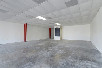 2102-2112 Pease St, Houston, TX à louer Photo de l’immeuble– Image 1 sur 7