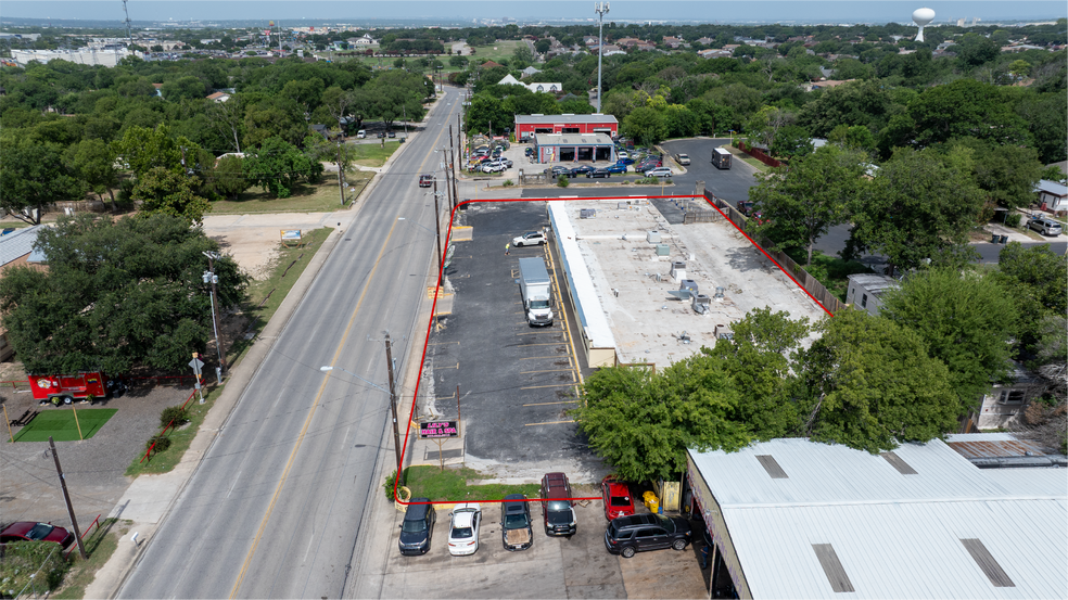 6351-6367 Montgomery Rd, San Antonio, TX à vendre - Photo de l’immeuble – Image 3 sur 6