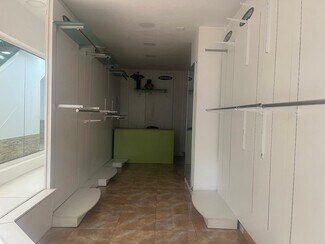 Plus de détails pour Local commercial à vendre