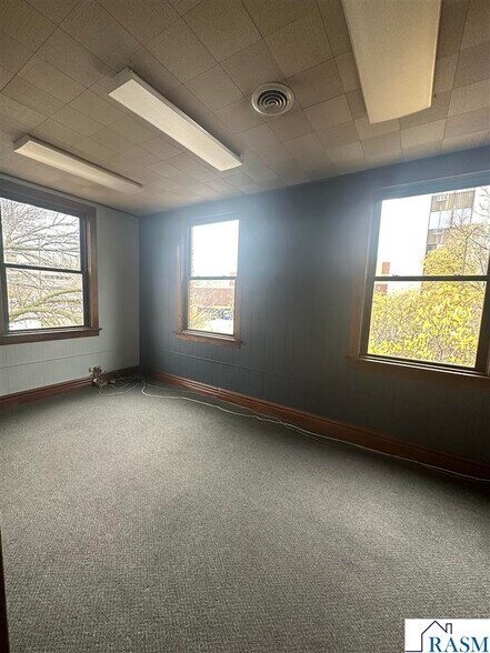 100-114 E Walnut St, Mankato, MN à louer - Photo de l’immeuble – Image 3 sur 6