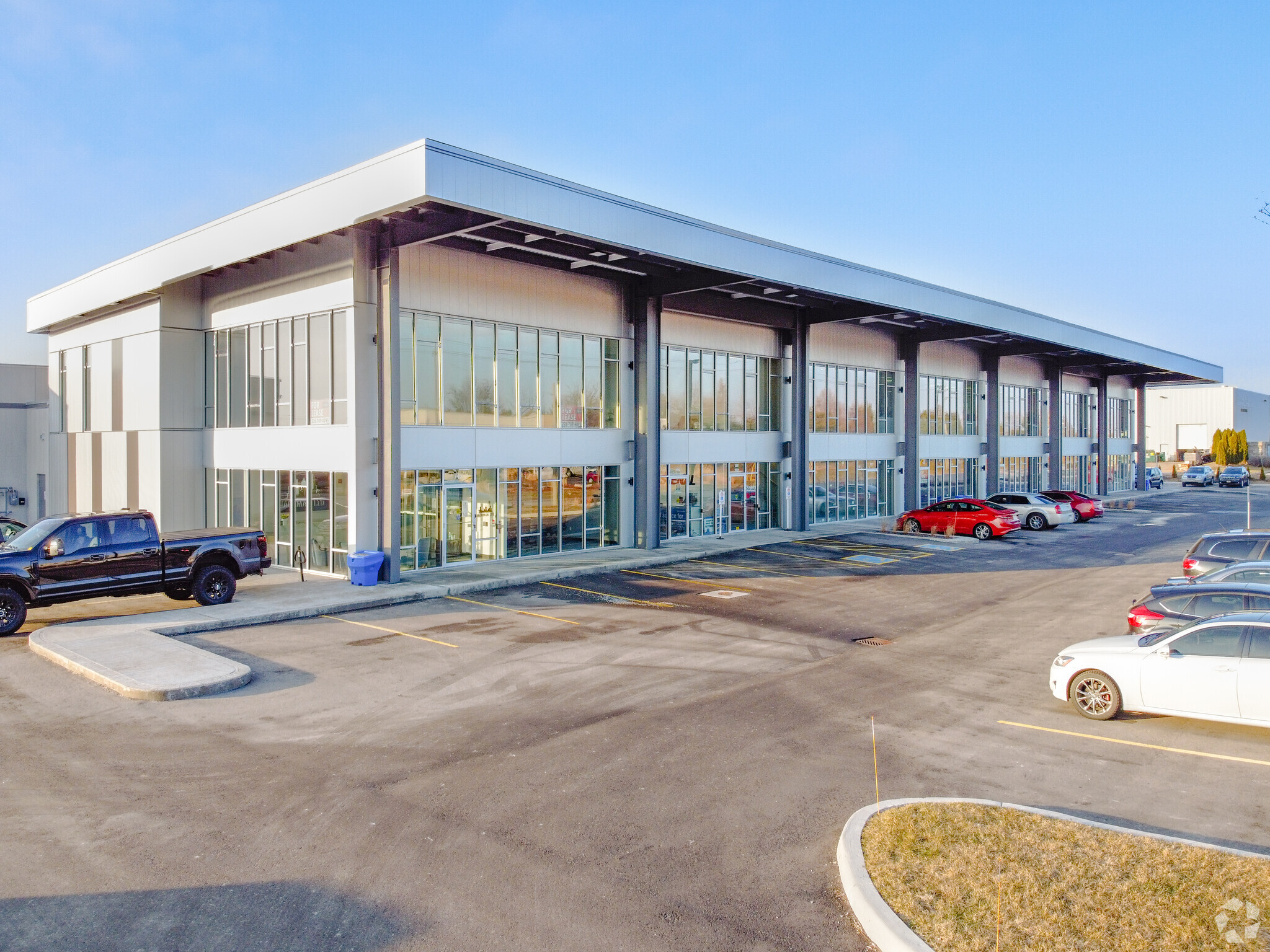 2085 Shirley Dr, Kitchener, ON à louer Photo principale– Image 1 sur 5