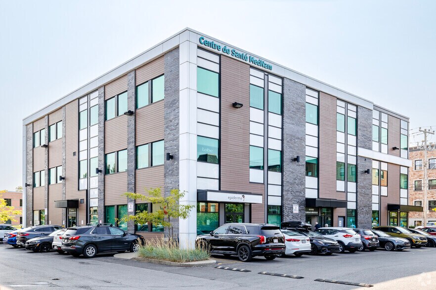 2000-2020 Rue Notre-Dame, Montréal, QC à louer - Photo de l’immeuble – Image 2 sur 3