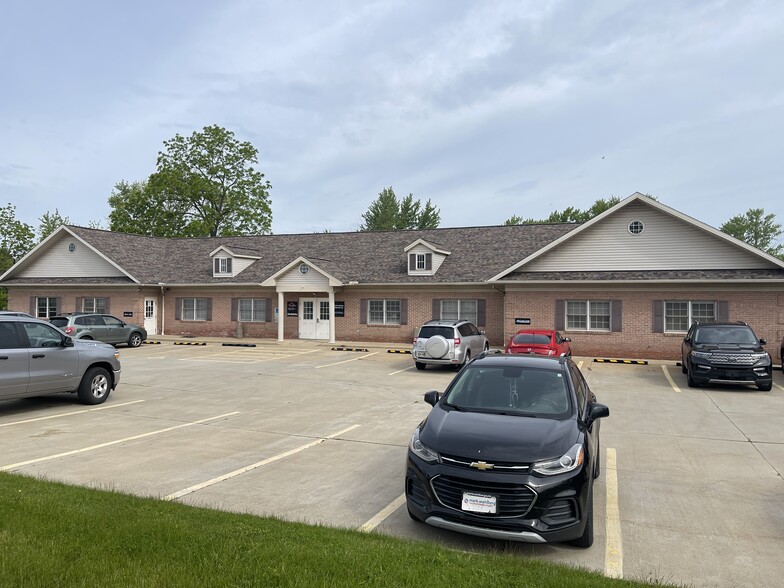 160 Cleveland St, Elyria, OH à vendre - Photo principale – Image 1 sur 15