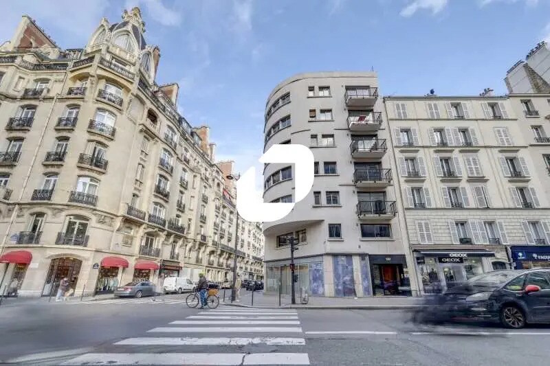 Bureau dans Paris à louer - Photo de l’immeuble – Image 2 sur 13