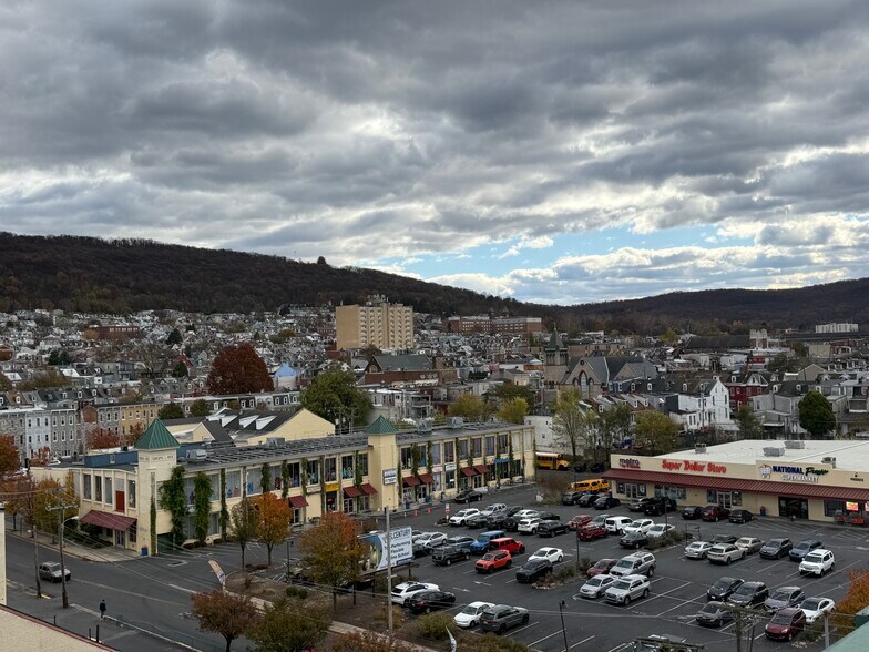 Oley St. Retail portefeuille de 3 biens à vendre sur LoopNet.fr - Photo de l’immeuble – Image 2 sur 13