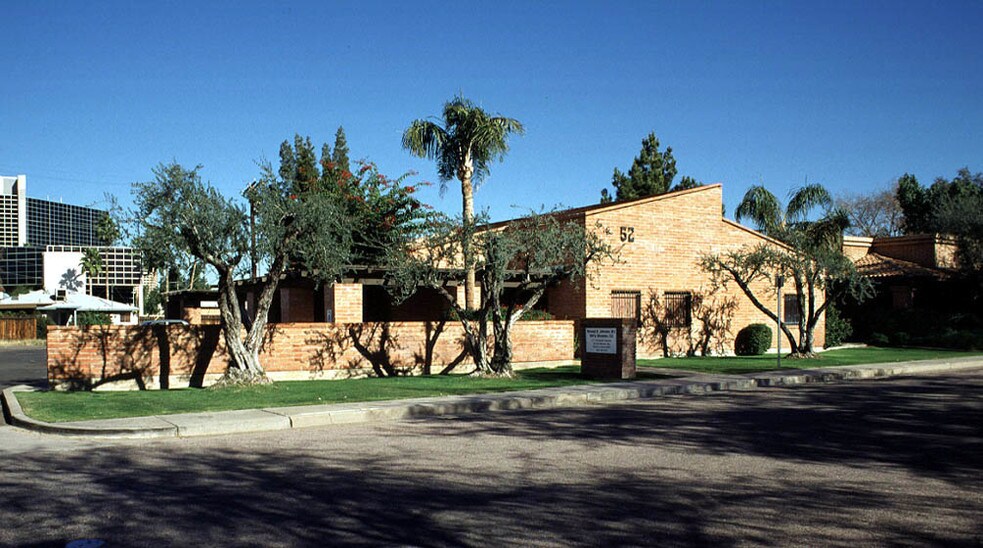 52 E Monterey Way, Phoenix, AZ à louer - Photo principale – Image 1 sur 14