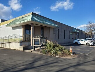 Plus de détails pour 240 Sargent Dr, New Haven, CT - Bureau à louer