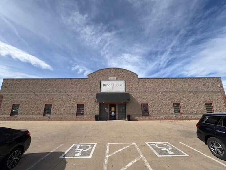 3899 Quentin St, Denver, CO à vendre - Photo de l’immeuble – Image 3 sur 7