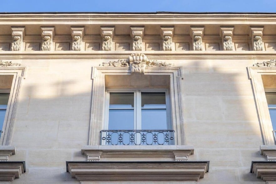 46 Rue De Lille, Paris à vendre - Photo de l’immeuble – Image 3 sur 20