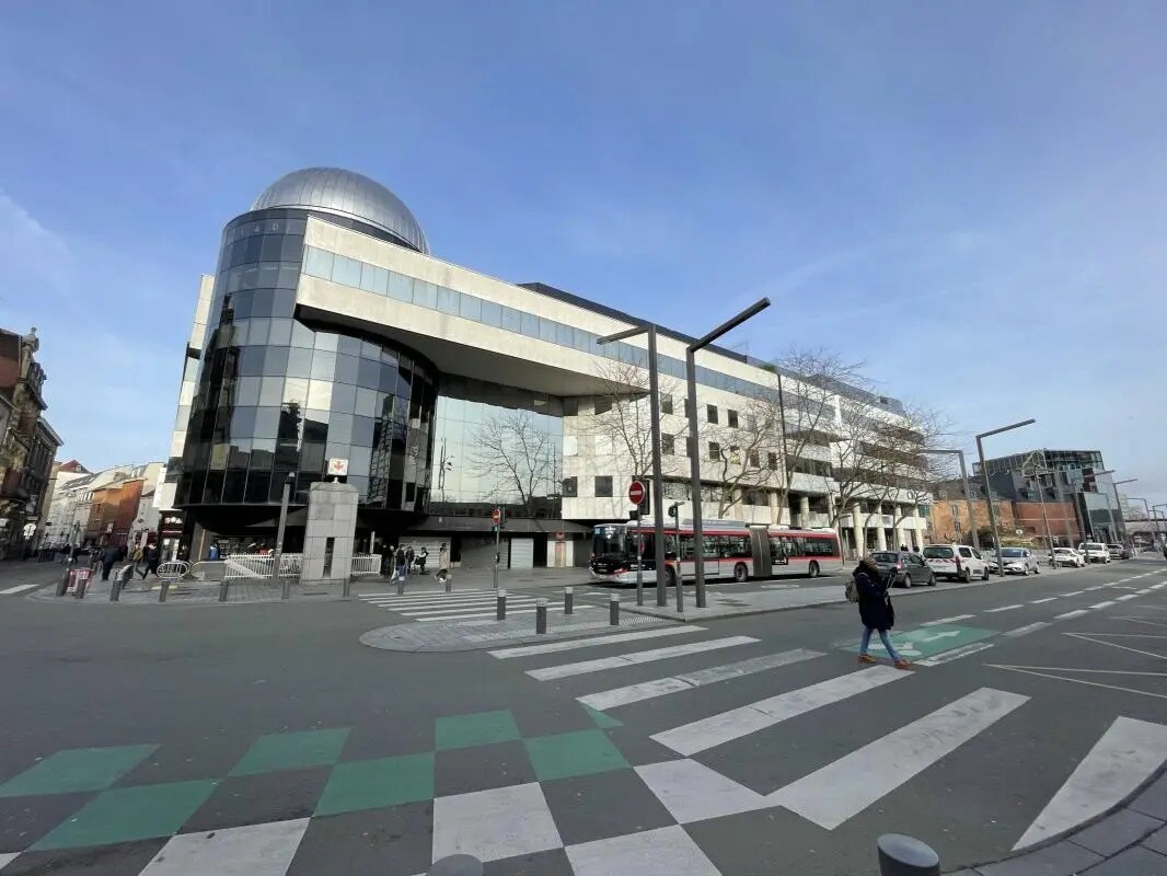 19 Avenue Le Corbusier, Lille à louer Photo de l’immeuble– Image 1 sur 12