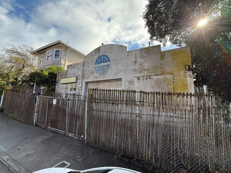 533 Carolina St, Vallejo, CA à vendre - Photo de l’immeuble – Image 3 sur 19