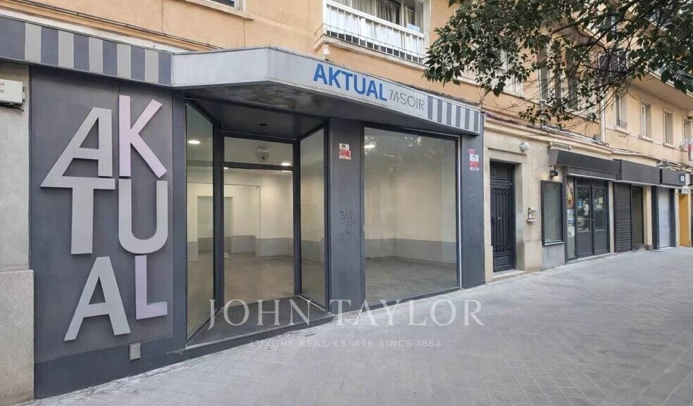 Immeuble residentiel dans Madrid, Madrid à vendre - Photo de l’immeuble – Image 1 sur 3