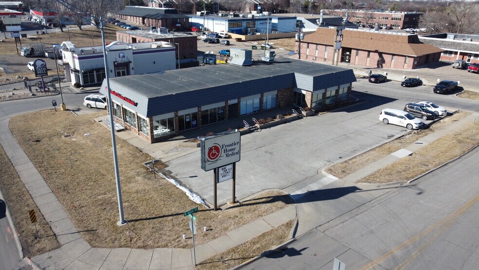 4550 O St, Lincoln, NE à louer - Photo principale – Image 1 sur 4