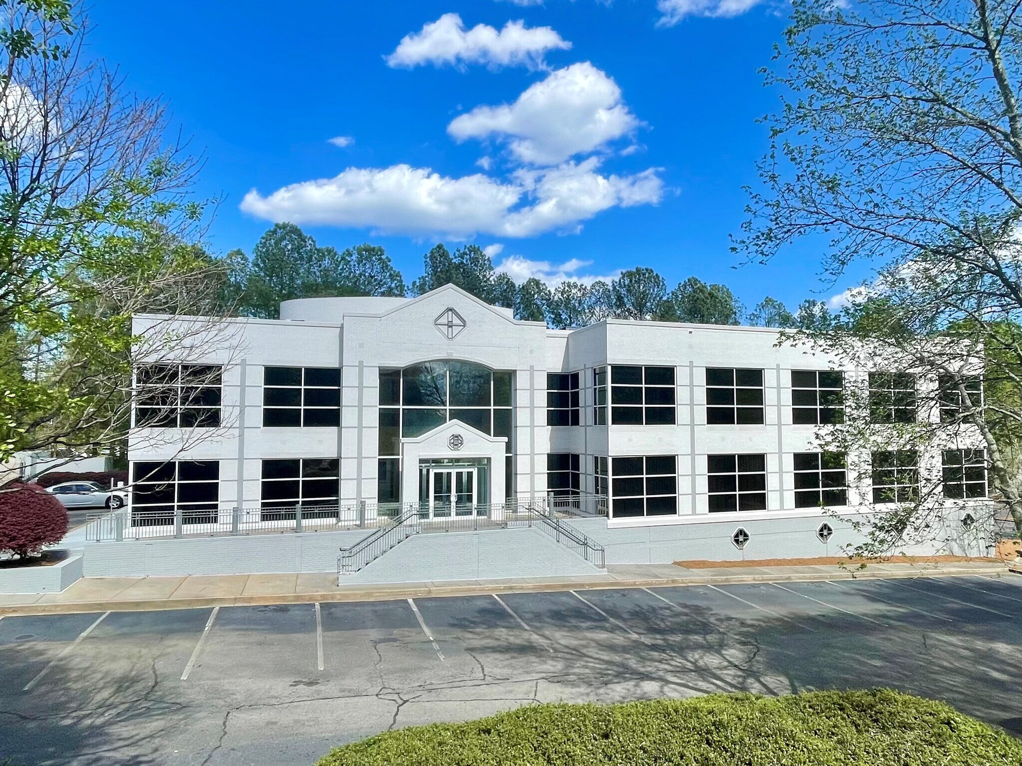 3005 Royal Blvd S, Alpharetta, GA à louer Photo principale– Image 1 sur 18