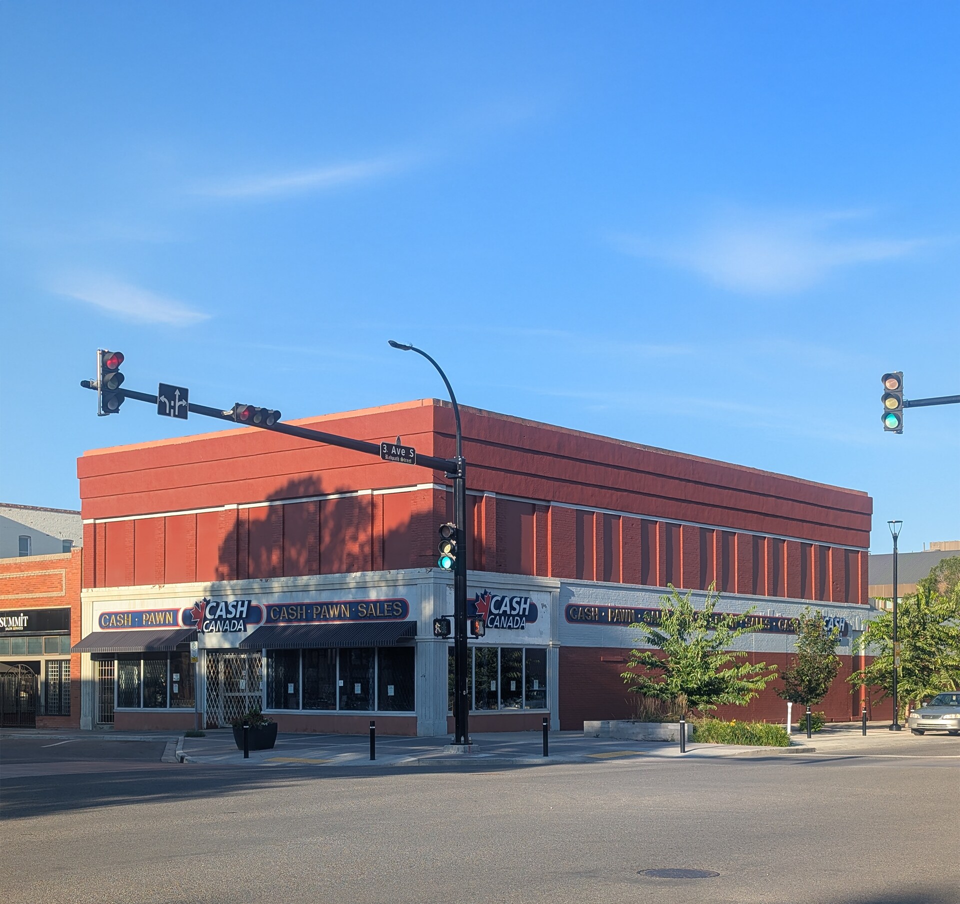 302 5 St S, Lethbridge, AB à louer Photo principale– Image 1 sur 4