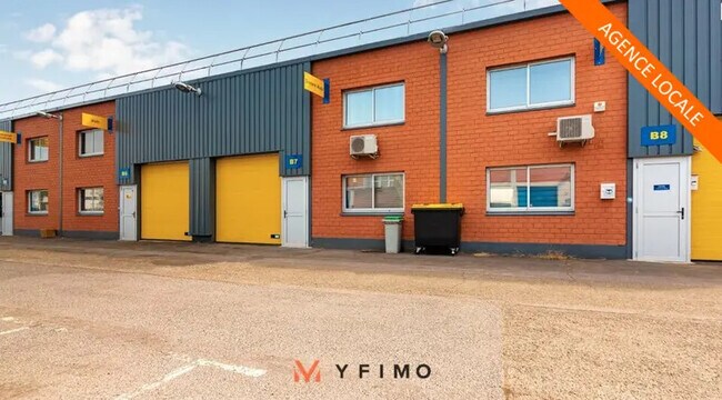 Plus de détails pour Industriel/Logistique à louer