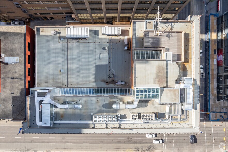 604 1 St SW, Calgary, AB à louer - Aérien – Image 3 sur 16