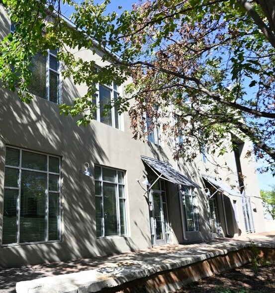 242 W Sunset Rd, San Antonio, TX à vendre - Photo de l’immeuble – Image 3 sur 28