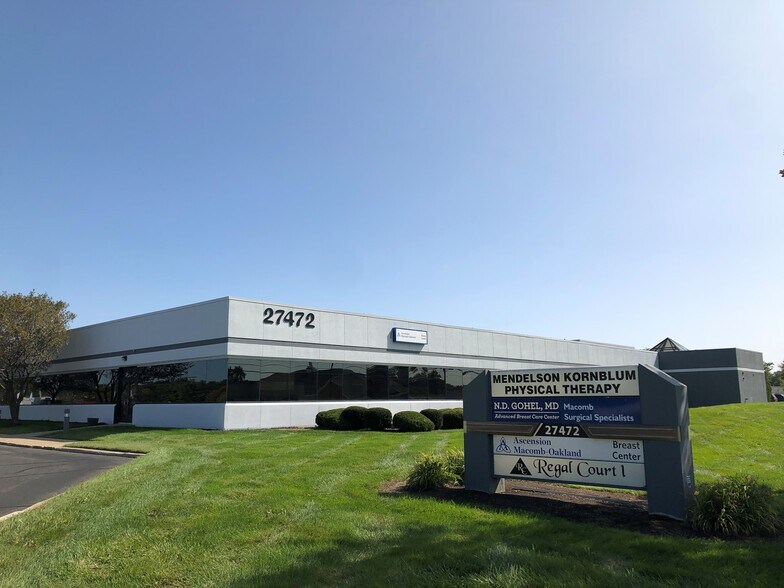 27472 Schoenherr Rd, Warren, MI à louer - Photo principale – Image 1 sur 10