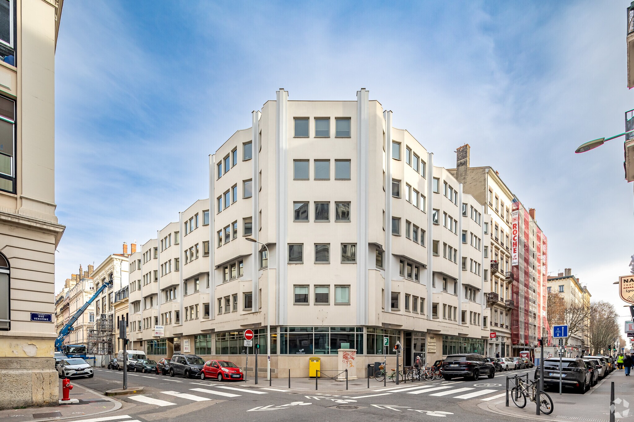 Bureau dans Lyon à louer Photo principale– Image 1 sur 5