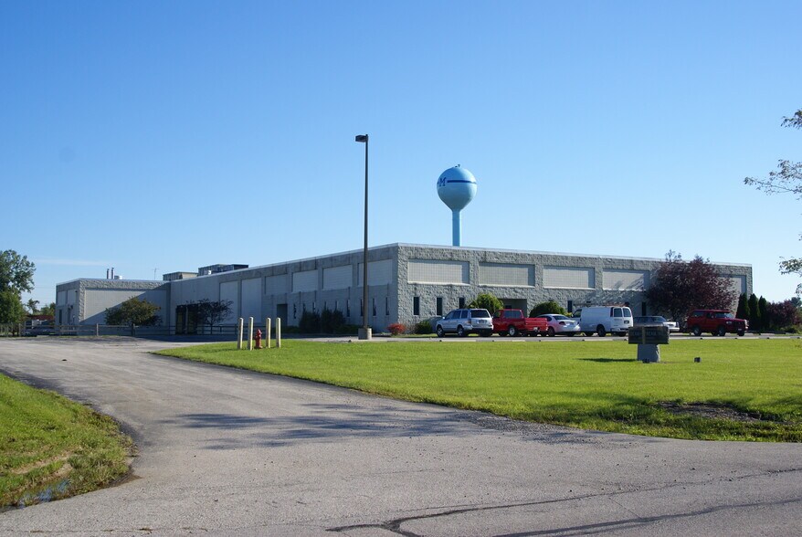 1635 Magda Dr, Montpelier, OH à louer - Photo de l’immeuble – Image 2 sur 5