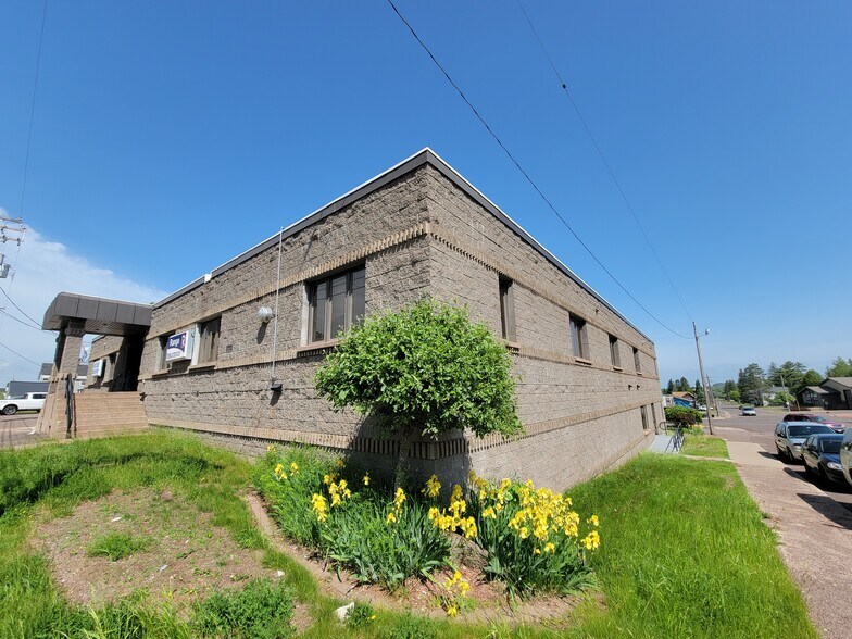 501 Granite St, Hurley, WI à louer - Photo de l’immeuble – Image 3 sur 6