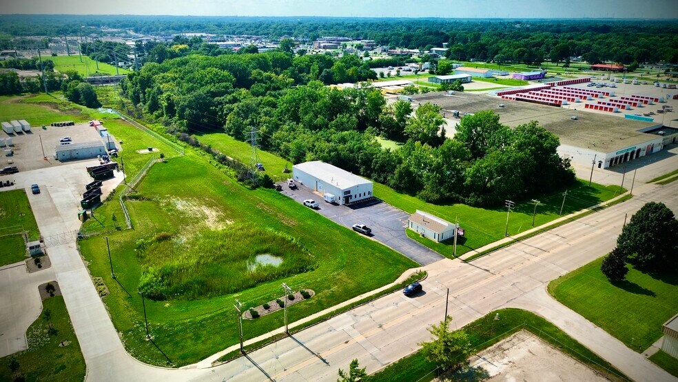 2801 N Jasper St, Decatur, IL à vendre - Photo de l’immeuble – Image 3 sur 27