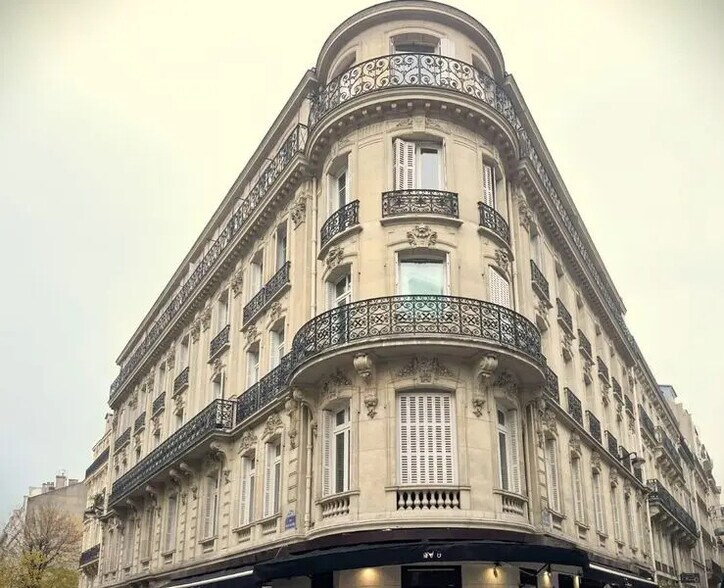 Bureau dans Paris à louer - Photo de l’immeuble – Image 1 sur 9
