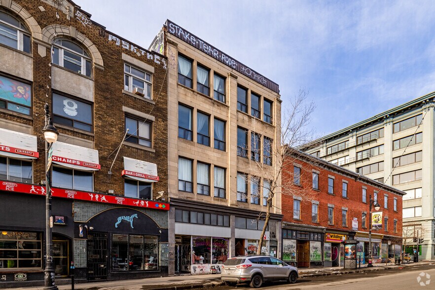 3960-3964 Boul Saint-Laurent, Montréal, QC à louer - Photo de l’immeuble – Image 2 sur 17